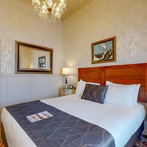 Klassieke Kamer met een King Size Bed